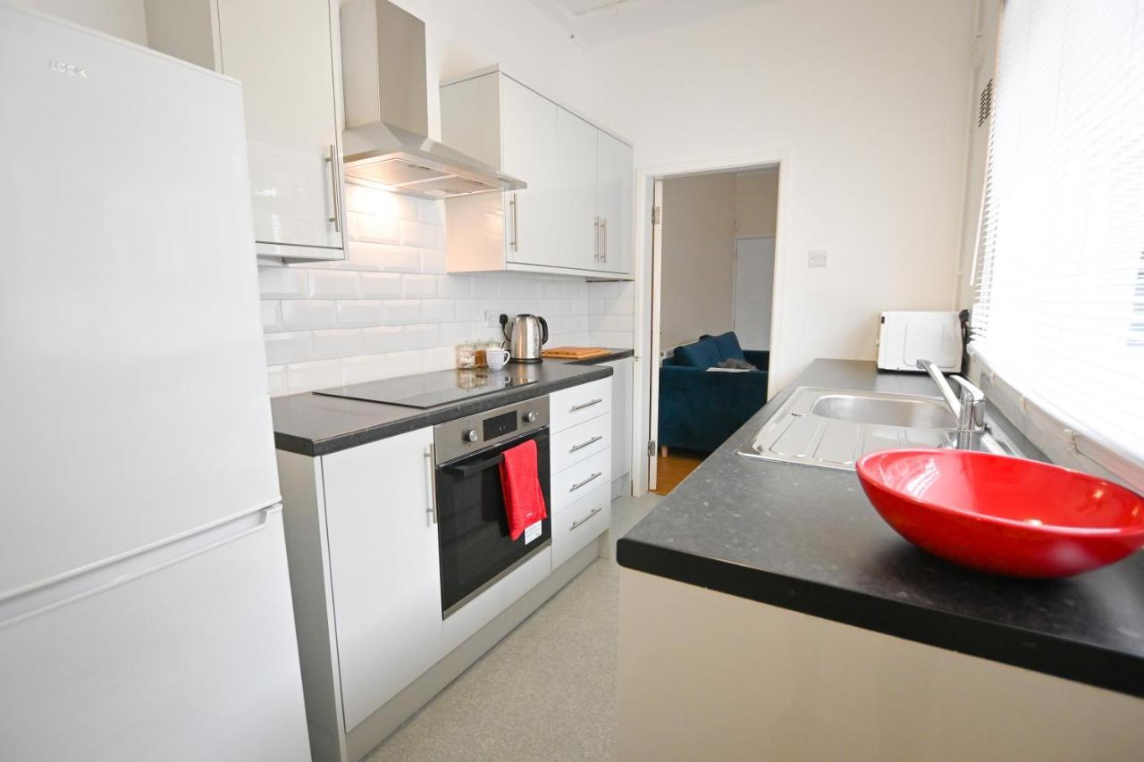 Clarice House By Yourstays, 3 Bedroom House By University Of Staffordshire Stoke-on-Trent エクステリア 写真