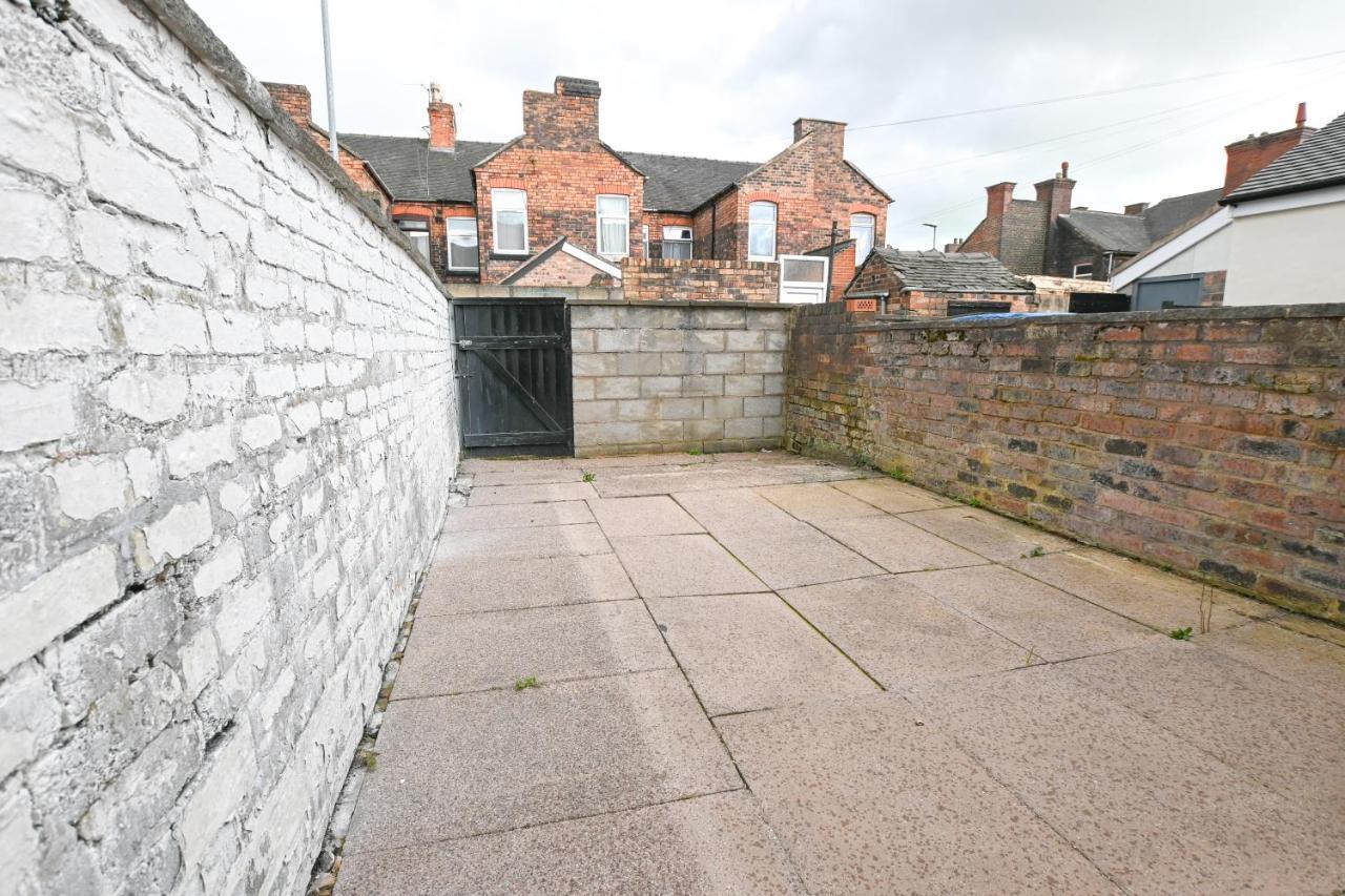 Clarice House By Yourstays, 3 Bedroom House By University Of Staffordshire Stoke-on-Trent エクステリア 写真