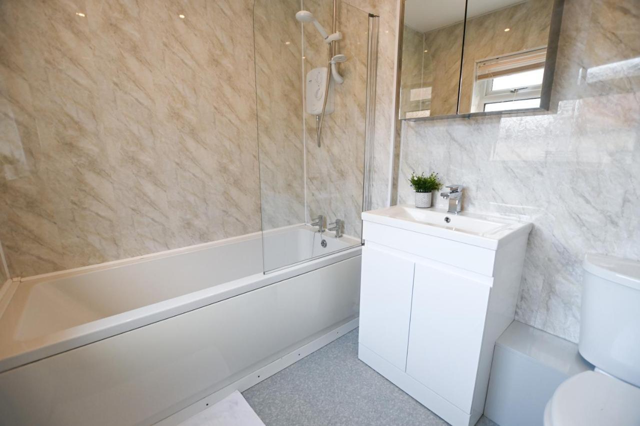 Clarice House By Yourstays, 3 Bedroom House By University Of Staffordshire Stoke-on-Trent エクステリア 写真