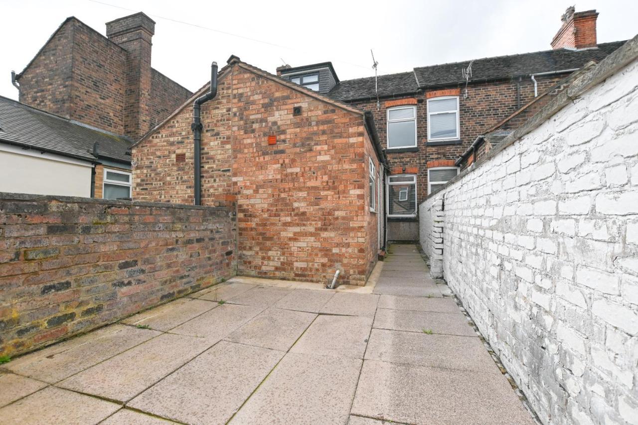 Clarice House By Yourstays, 3 Bedroom House By University Of Staffordshire Stoke-on-Trent エクステリア 写真